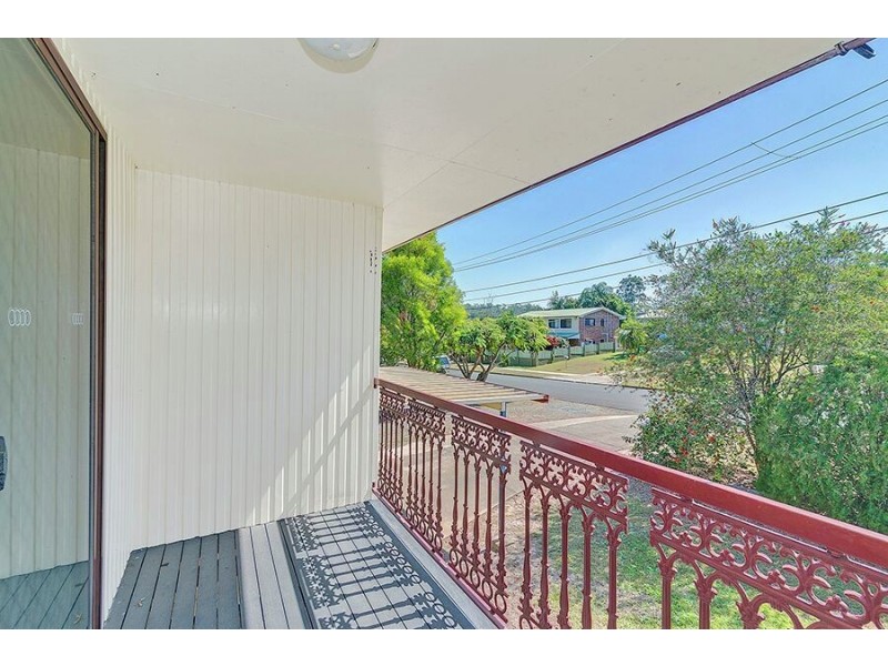 28 Bushmills st, Hillcrest QLD 4118