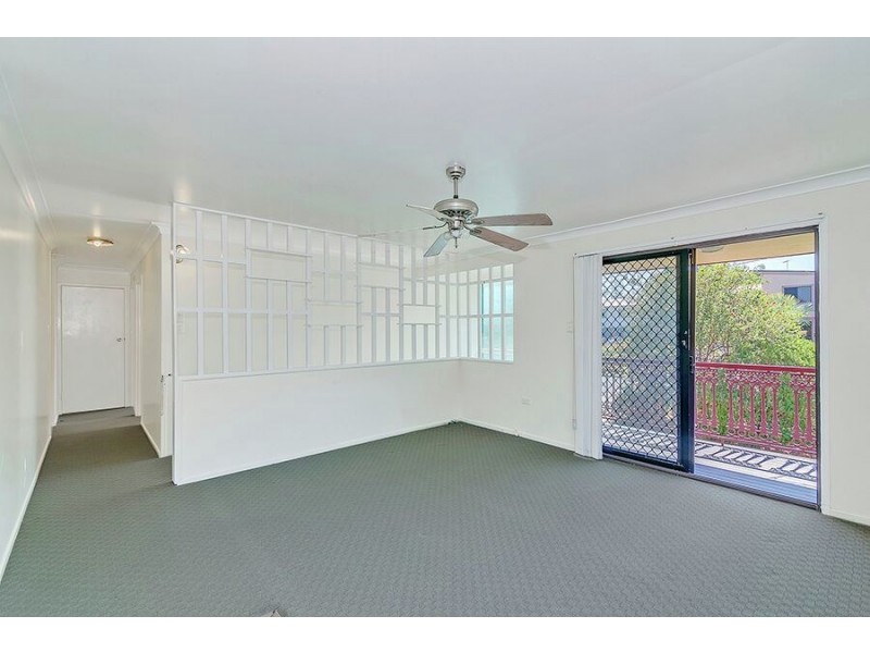 28 Bushmills st, Hillcrest QLD 4118