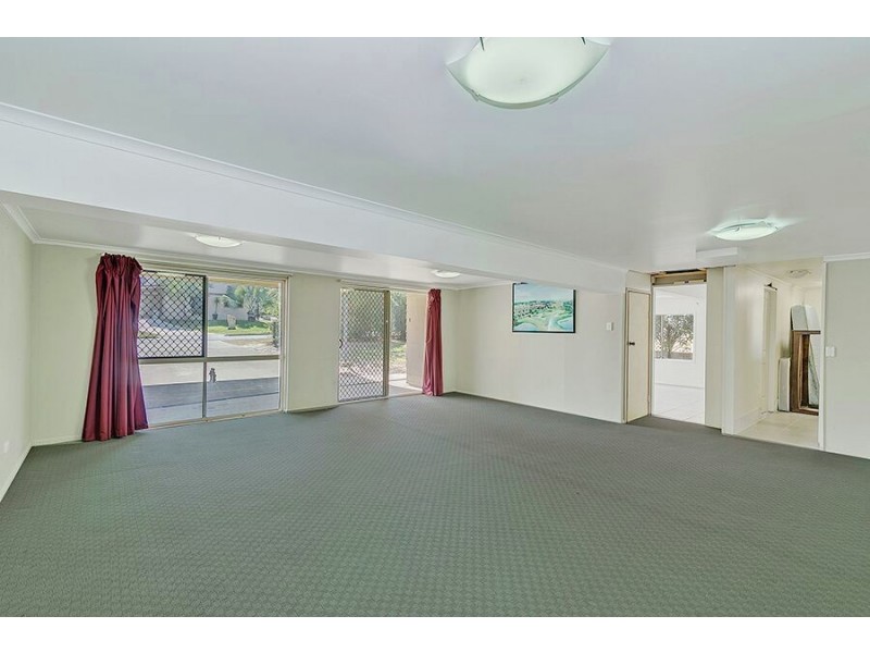 28 Bushmills st, Hillcrest QLD 4118