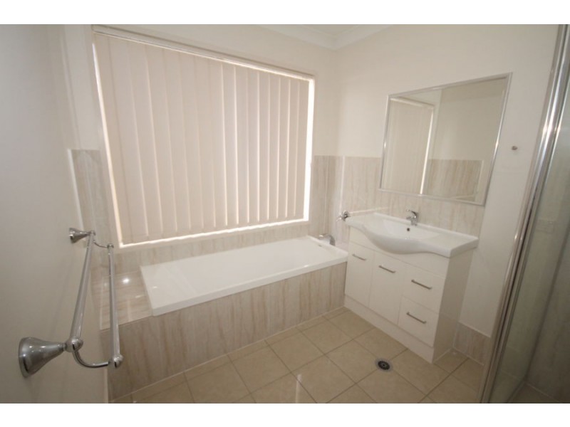 37 Injune Cct, Calamvale QLD 4116