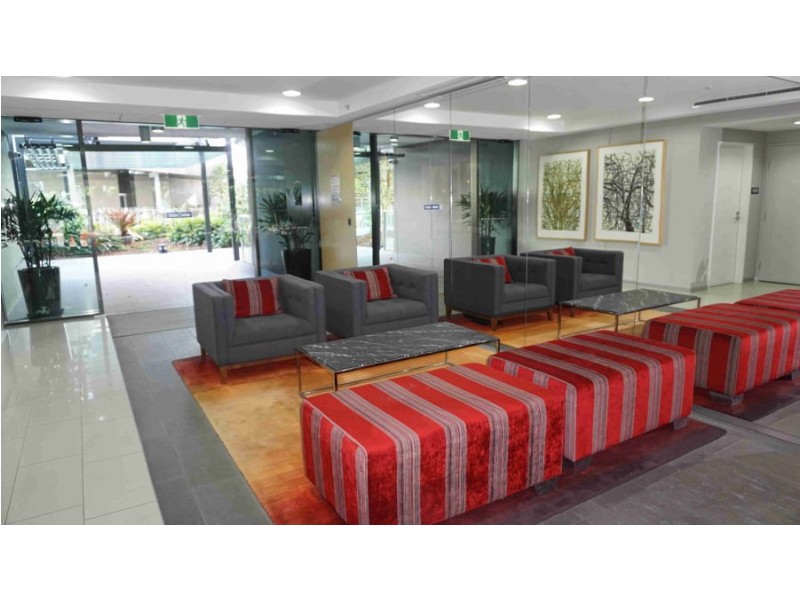 11502 8 Harbour Road, Hamilton QLD 4007