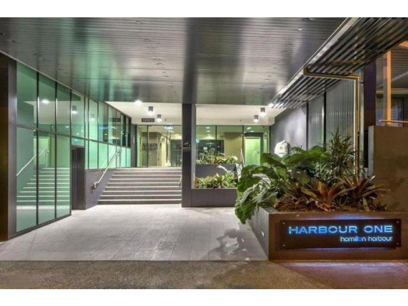 11502 8 Harbour Road, Hamilton QLD 4007