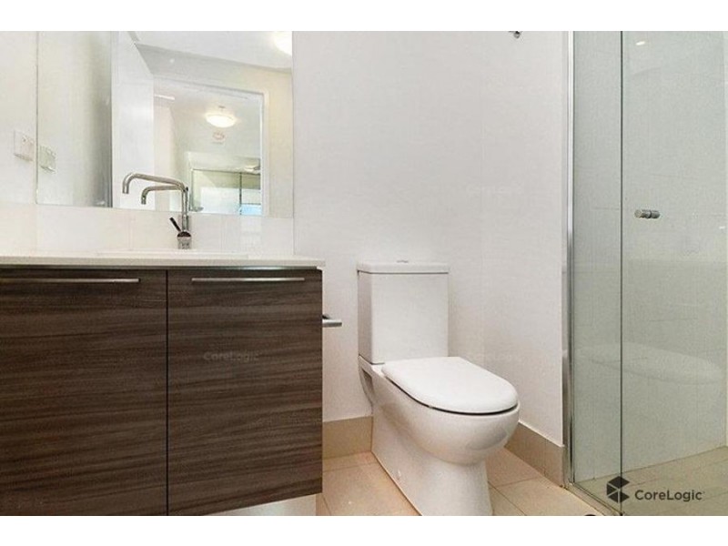 11502 8 Harbour Road, Hamilton QLD 4007