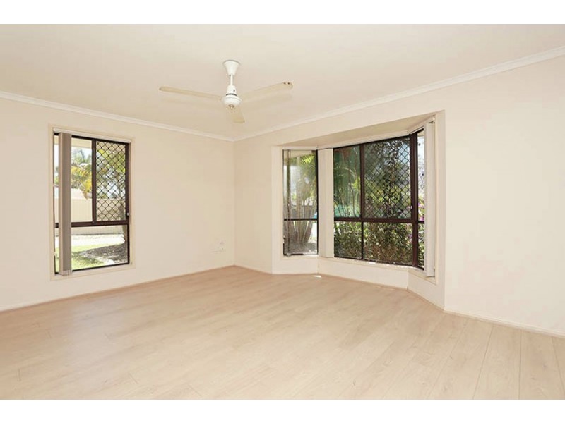 32 Staydar Crescent, Meadowbrook QLD 4131