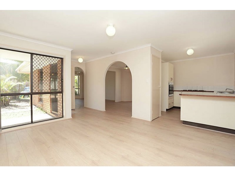 32 Staydar Crescent, Meadowbrook QLD 4131