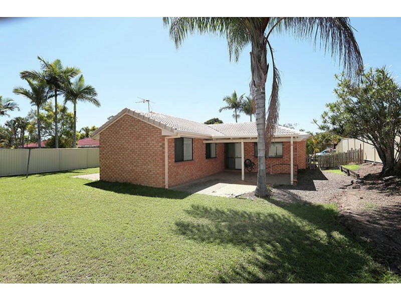 32 Staydar Crescent, Meadowbrook QLD 4131