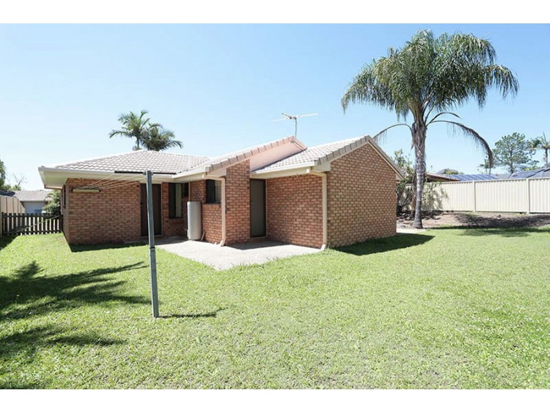 32 Staydar Crescent, Meadowbrook QLD 4131