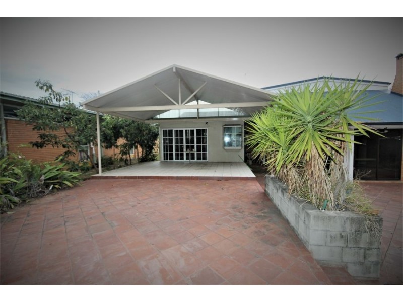 23 A Benaud Street, Macgregor QLD 4109