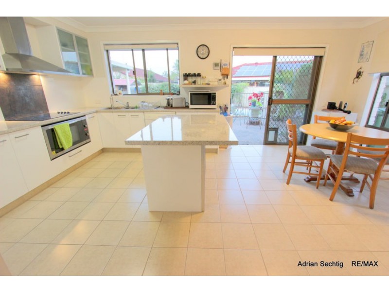 3 Petunia Court, Miami QLD 4220