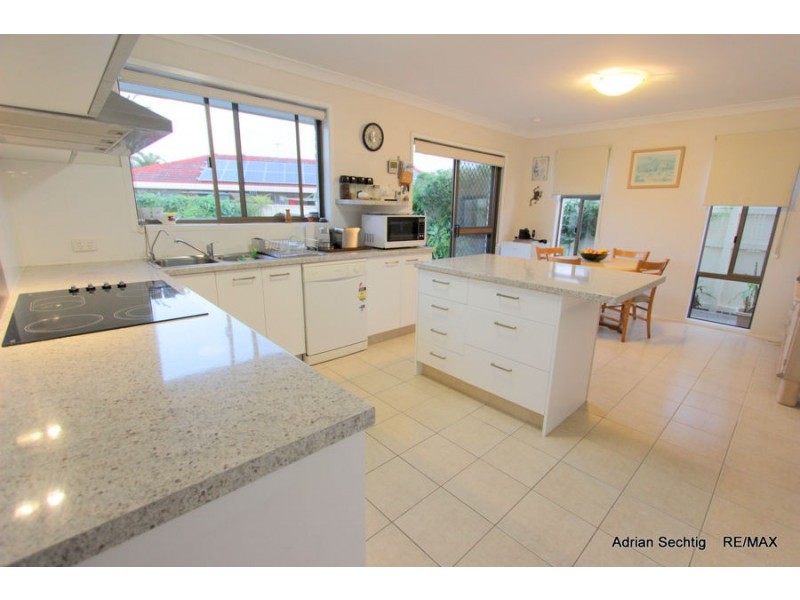 3 Petunia Court, Miami QLD 4220