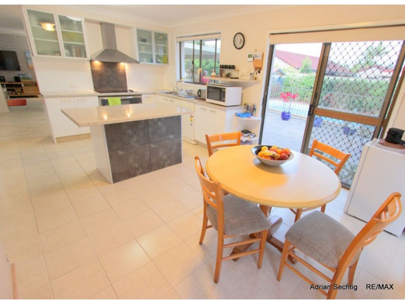 3 Petunia Court, Miami QLD 4220