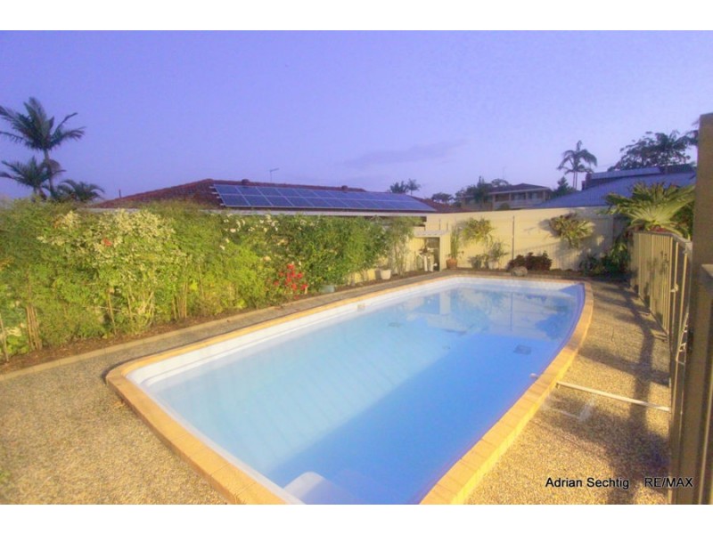 3 Petunia Court, Miami QLD 4220