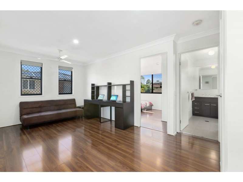 1 Mapelton Circuit, Parkinson QLD 4115