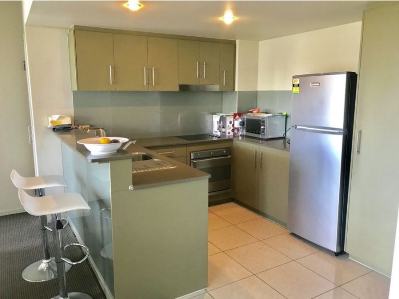 1037/1 Ocean Street, Burleigh Heads QLD 4220