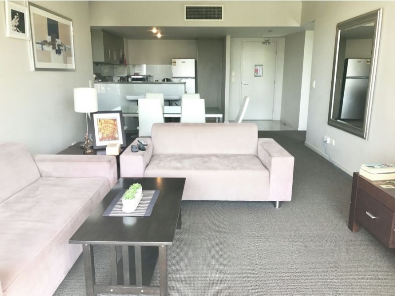 1037/1 Ocean Street, Burleigh Heads QLD 4220