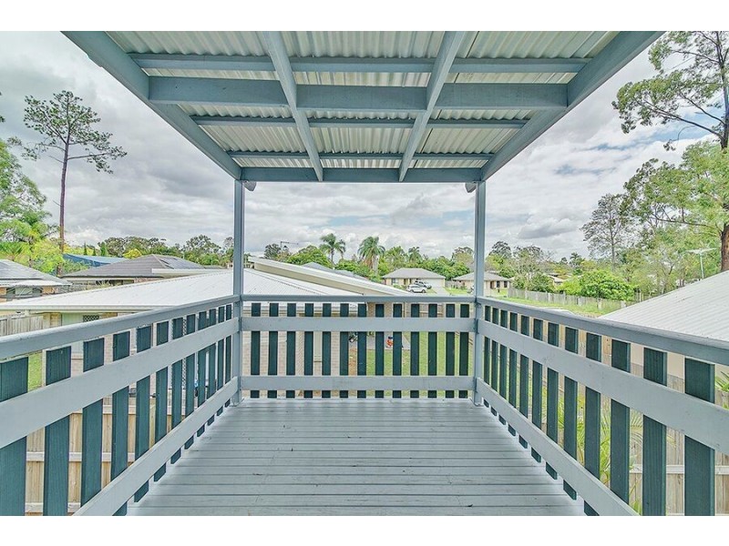 18 Bluegum dr, Marsden QLD 4132