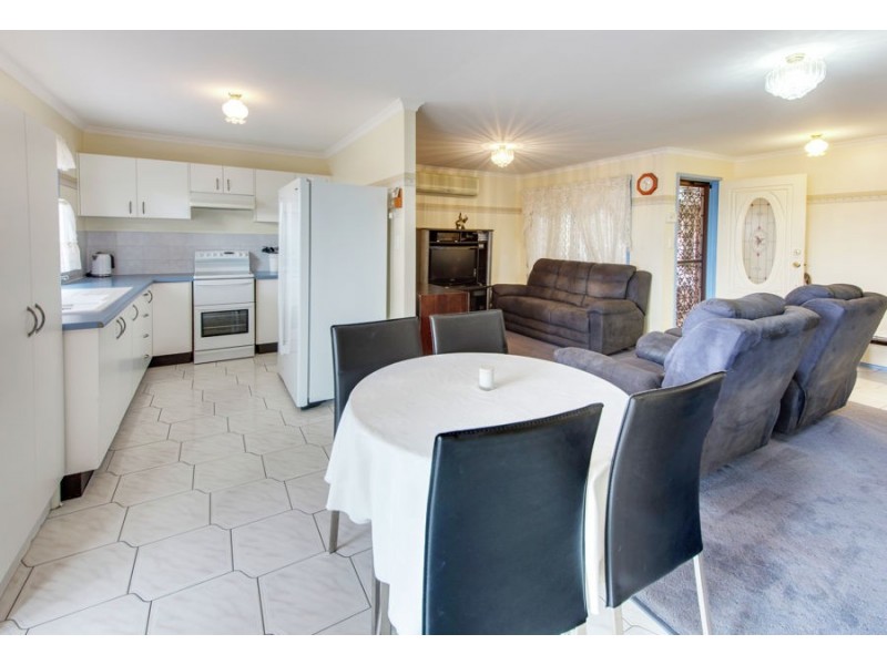 16 APEX ST, Marsden QLD 4132