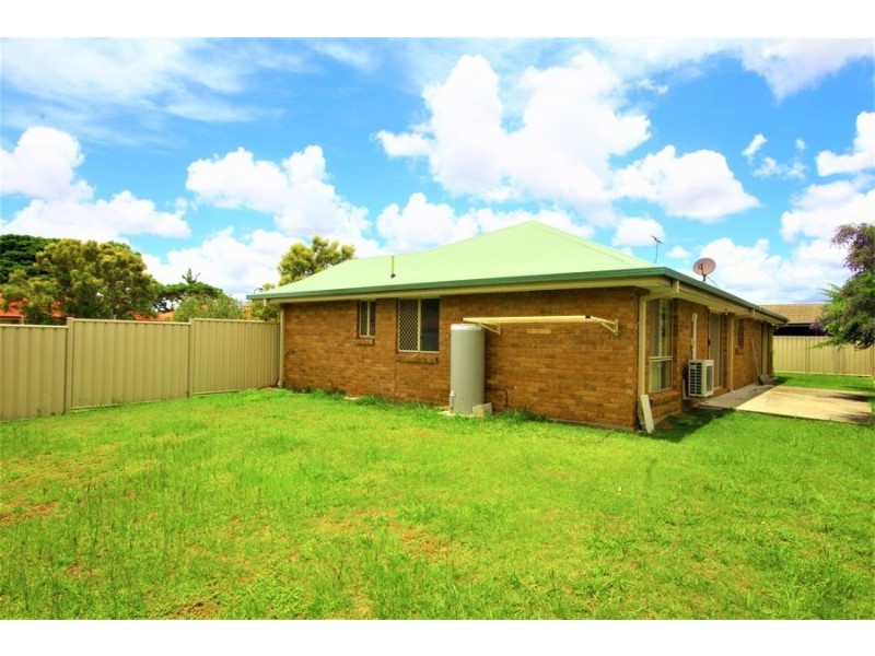 1 Zac Street, Marsden QLD 4132