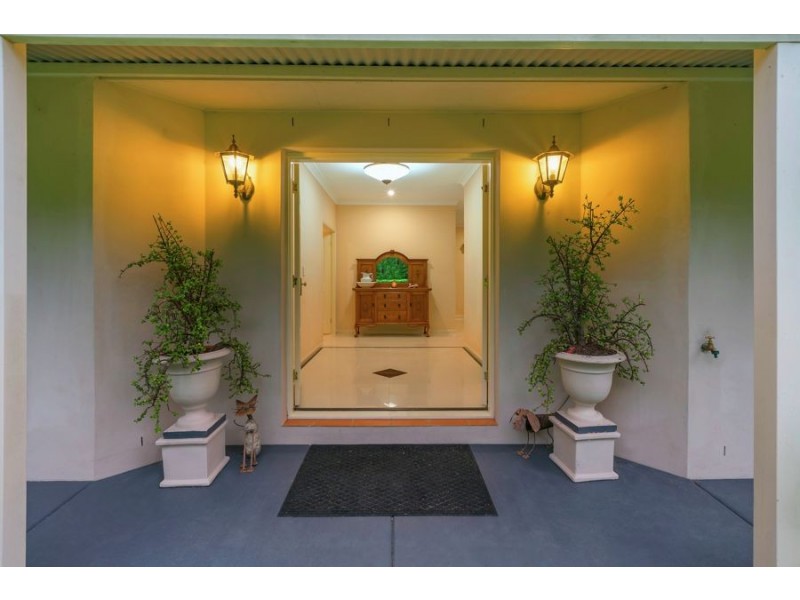 32 Leyshon Court, Bonogin QLD 4213