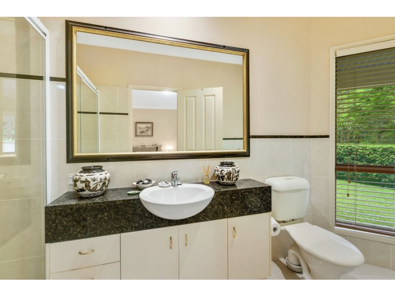 32 Leyshon Court, Bonogin QLD 4213