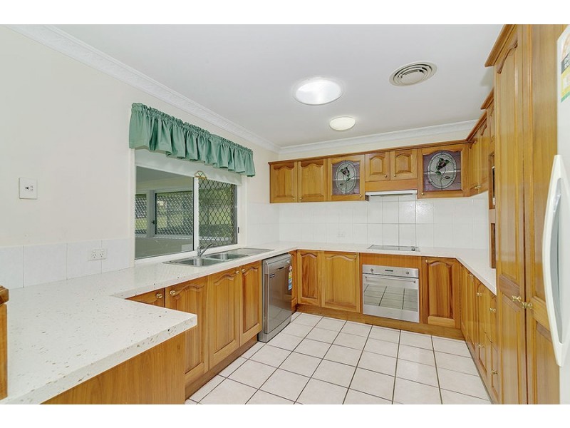26 PEREGRINE ST, Park Ridge QLD 4125