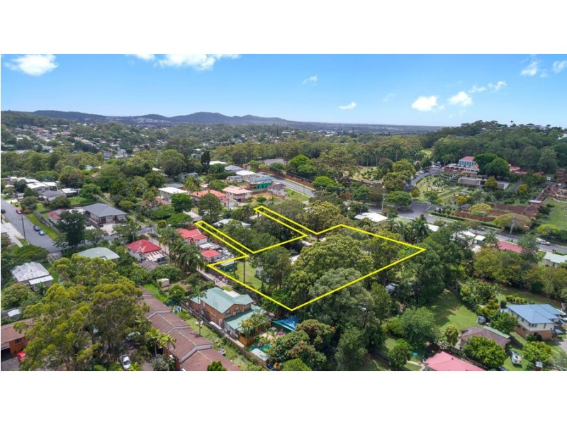 35 Eric Road, Holland Park QLD 4121