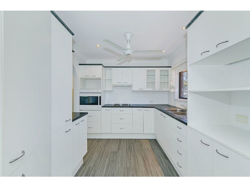 5 Hendon Ct, Boronia Heights QLD 4124