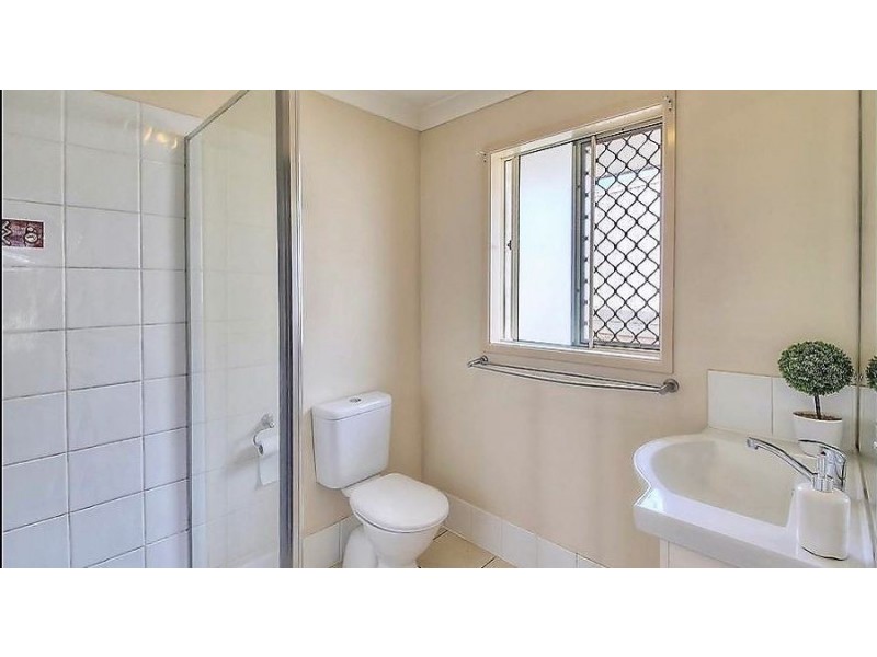 18 Davies Street, Goodna QLD 4300