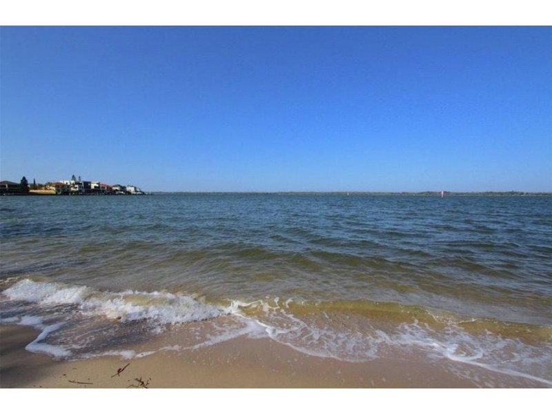Lots 15/16 Ephraim Island Parade, Paradise Point QLD 4216