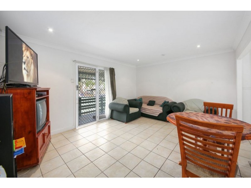 1 Edward Street, Woodridge QLD 4114