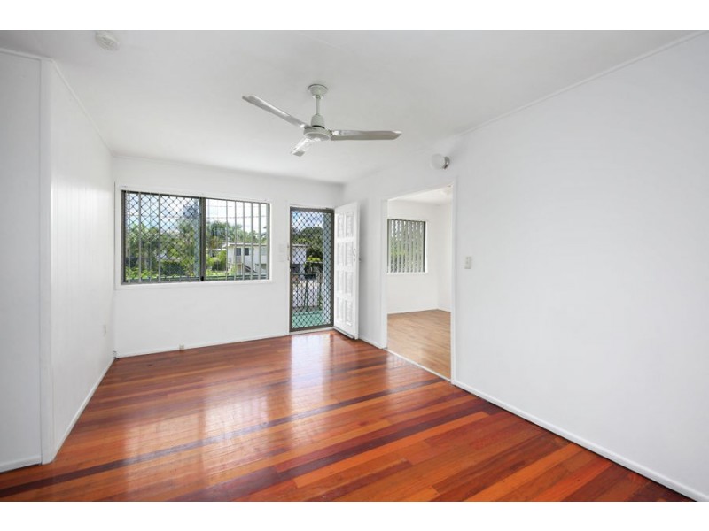 111 Jacaranda Avenue, Logan Central QLD 4114