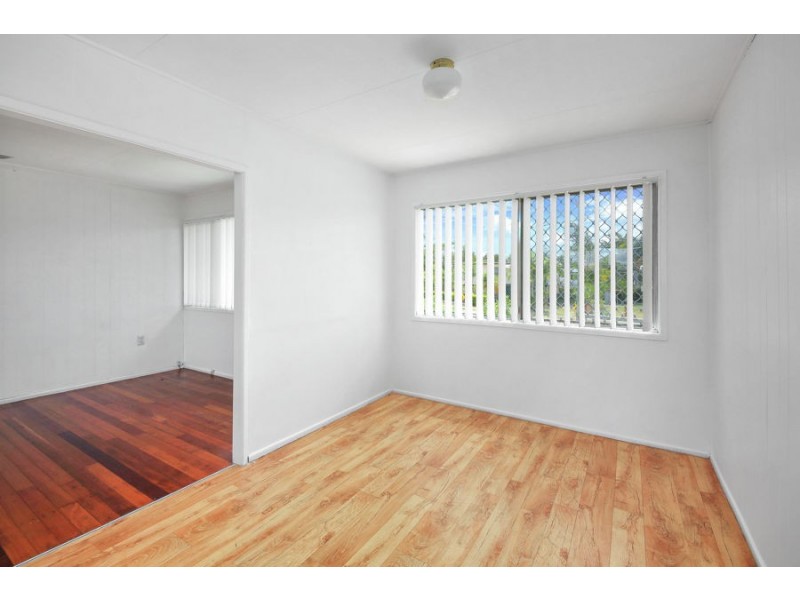 111 Jacaranda Avenue, Logan Central QLD 4114