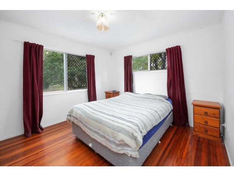 6 Brutus Street, Kingston QLD 4114