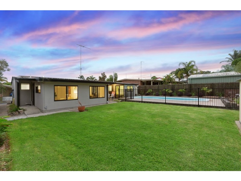 16 Pavuvu Street, Mansfield QLD 4122