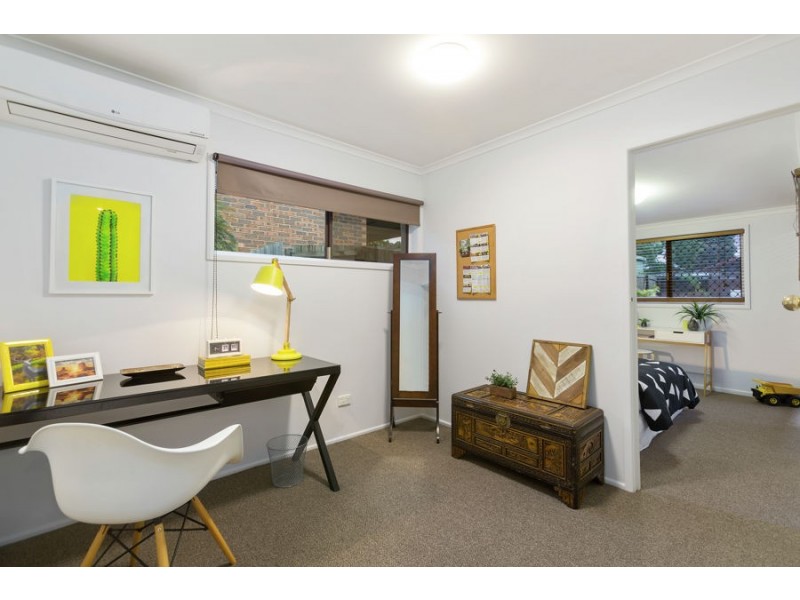 16 Pavuvu Street, Mansfield QLD 4122