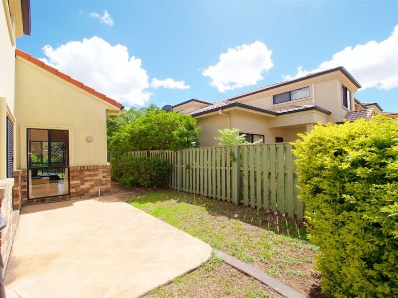 2/65 Pinelands Road, Sunnybank Hills QLD 4109