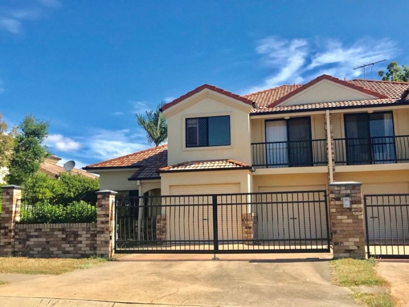 2/65 Pinelands Road, Sunnybank Hills QLD 4109