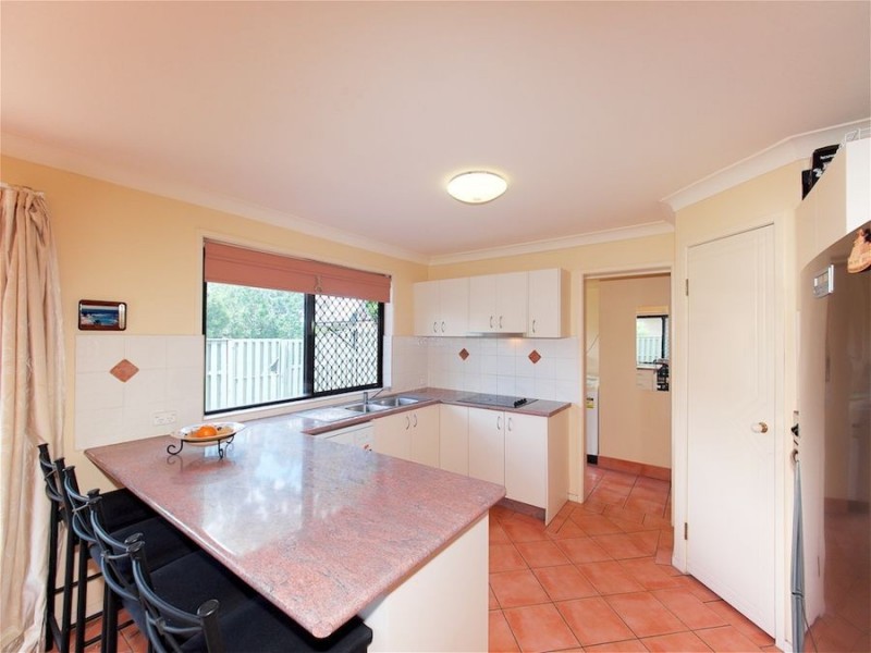 2/65 Pinelands Road, Sunnybank Hills QLD 4109