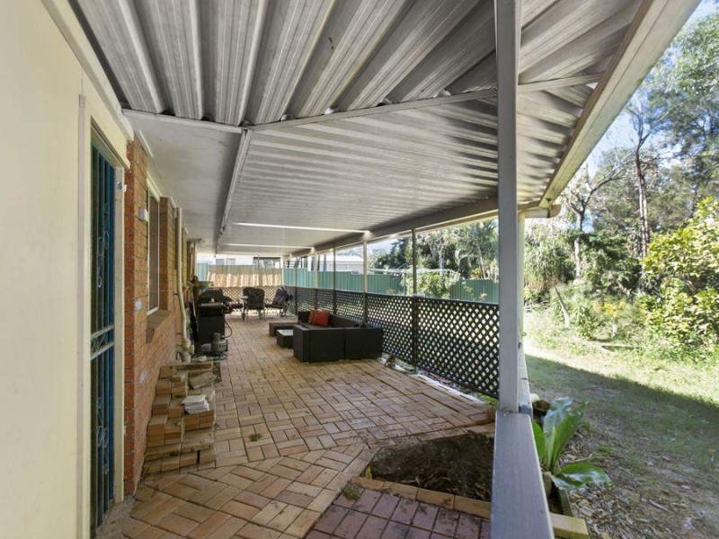 32 BUSHMILLS CT, Hillcrest QLD 4118