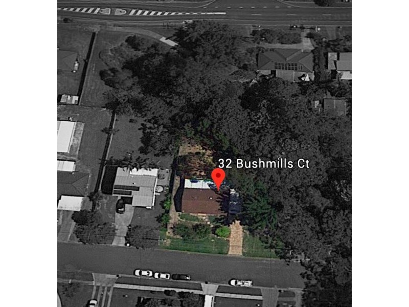32 BUSHMILLS CT, Hillcrest QLD 4118