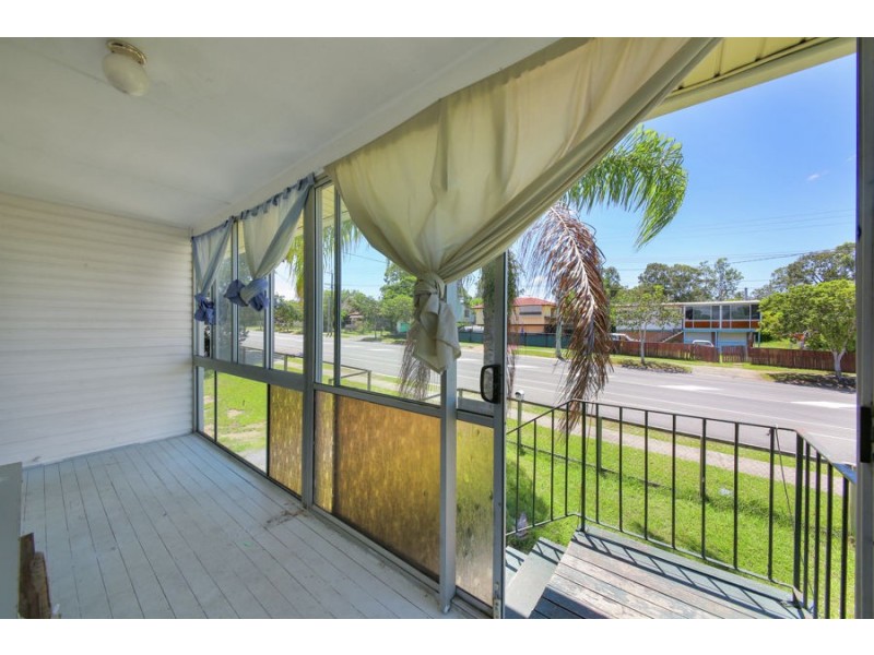 77 Jacaranda Avenue, Logan Central QLD 4114