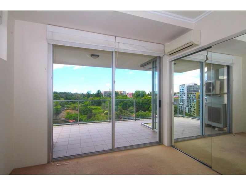 3043/3 Parkland Boulevard, Brisbane City QLD 4000