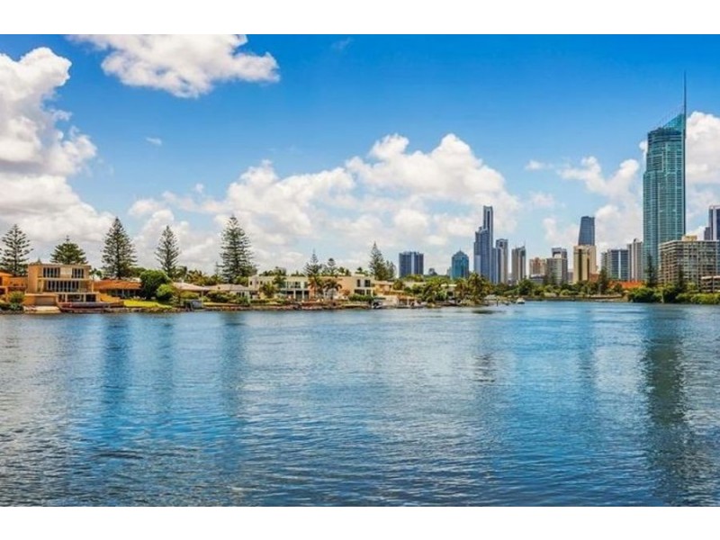 901/70 Remembrance Drive, Surfers Paradise QLD 4217