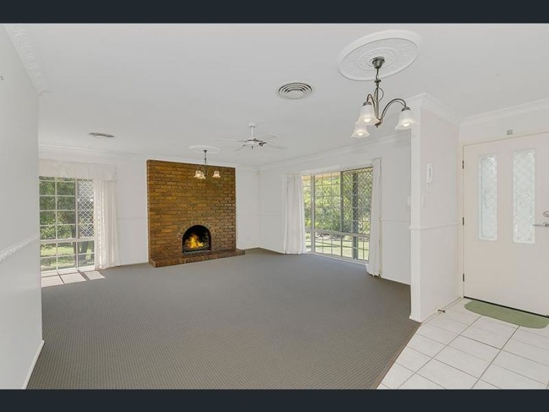 26 Peregrine Street, Park Ridge QLD 4125