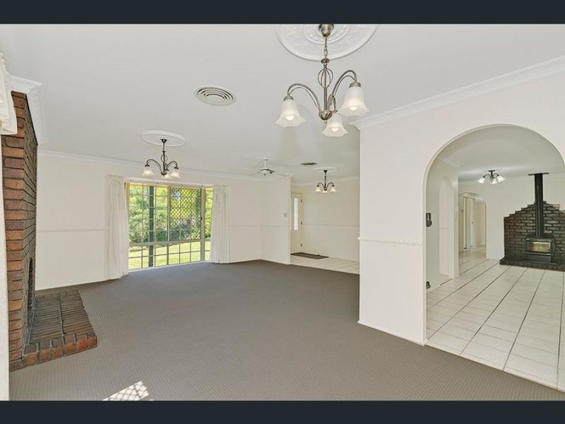 26 Peregrine Street, Park Ridge QLD 4125