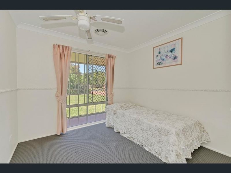 26 Peregrine Street, Park Ridge QLD 4125