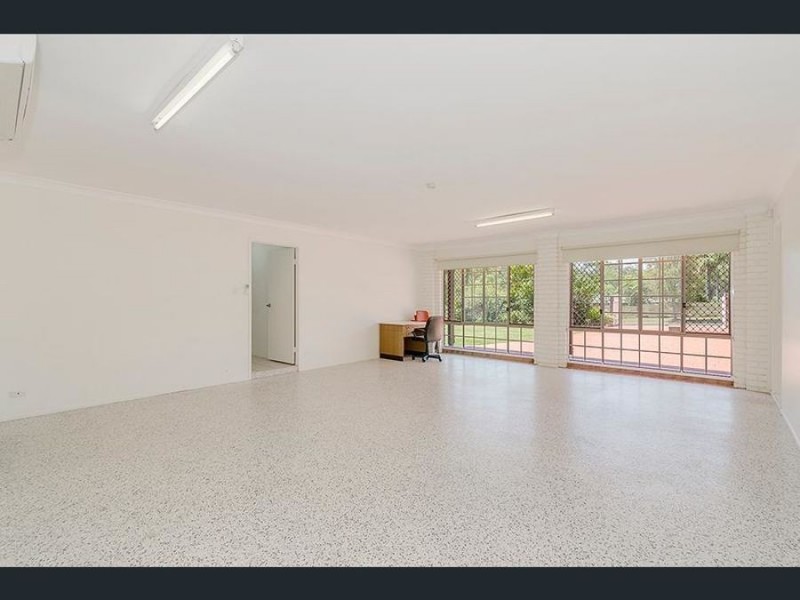 26 Peregrine Street, Park Ridge QLD 4125