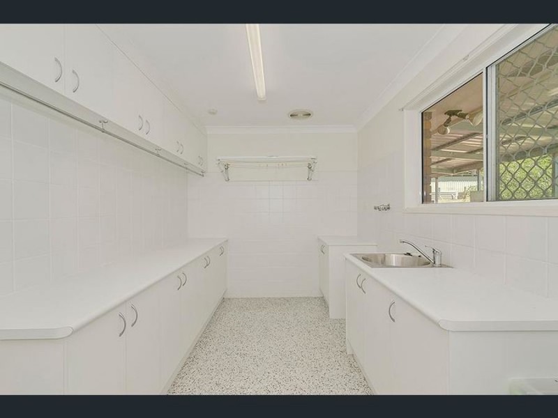 26 Peregrine Street, Park Ridge QLD 4125
