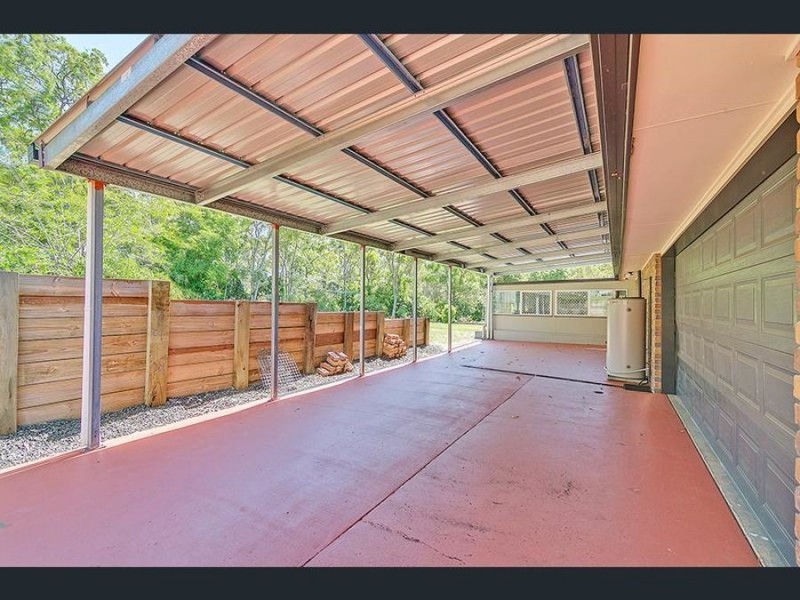 26 Peregrine Street, Park Ridge QLD 4125