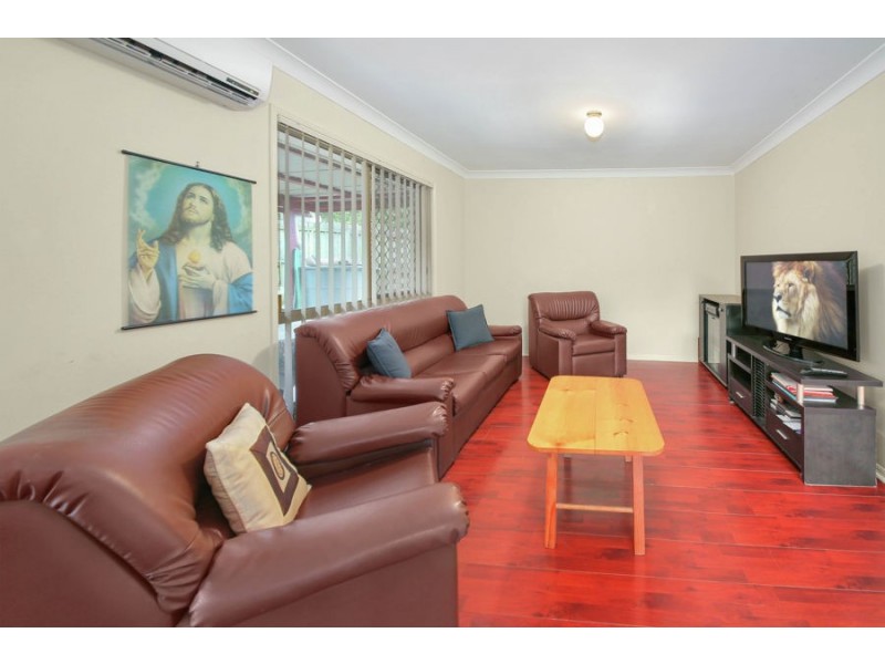 2 GEANEY Boulevard, Crestmead QLD 4132